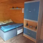 Napfeny キャンプ場 *