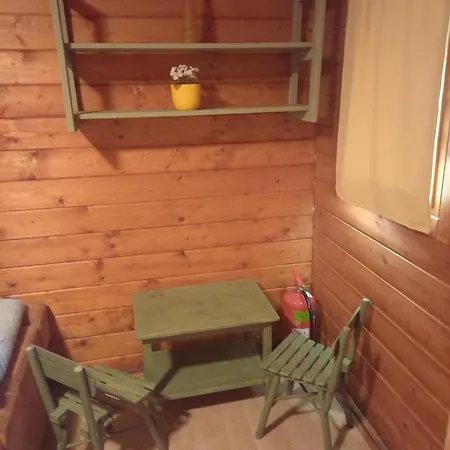 Napfeny مكان تخييم *