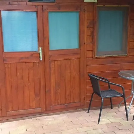 Napfeny Kamp alanı *