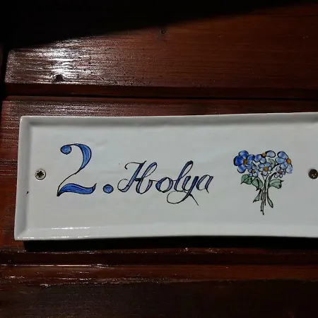 Napfeny Kamp alanı